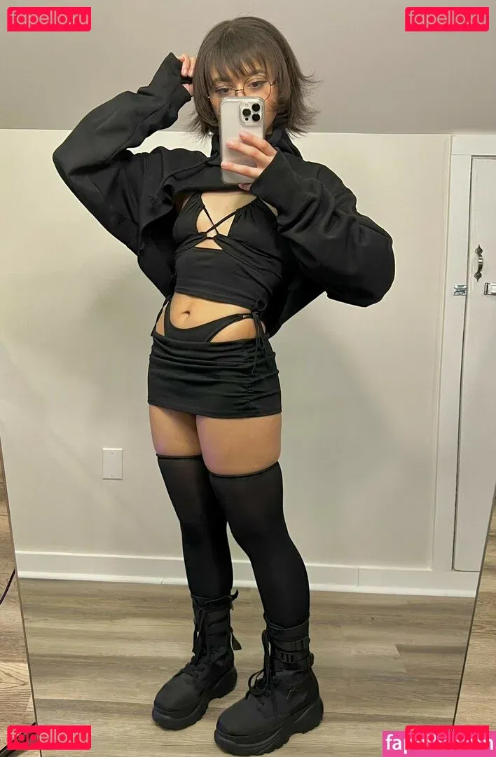 glasses_gf Onlyfans Photo Gallery 