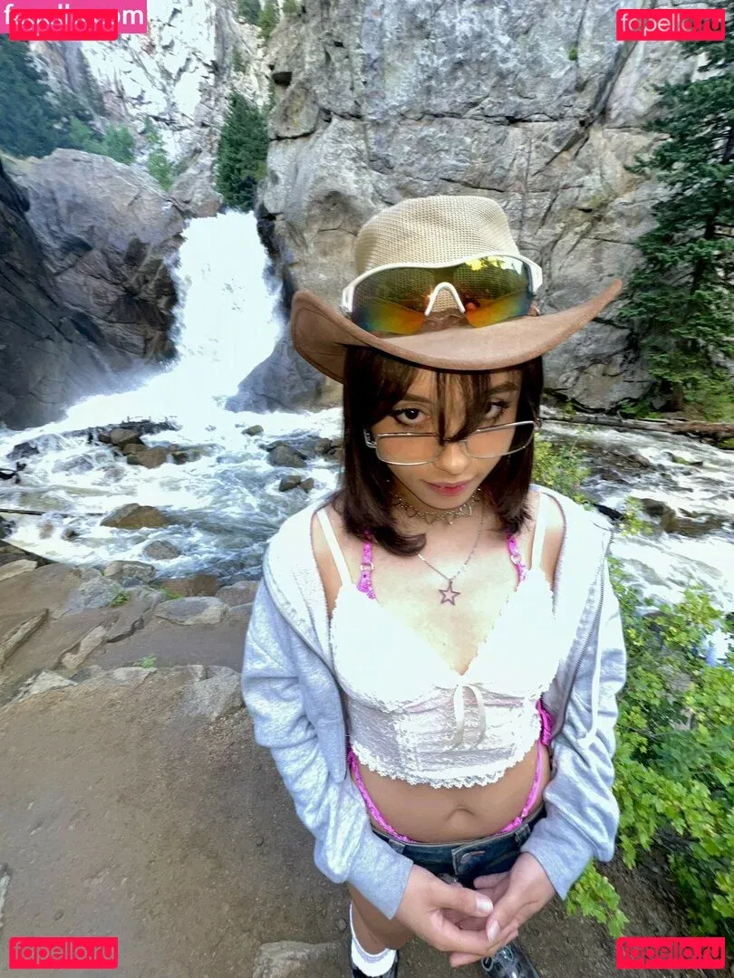 glasses_gf Onlyfans Photo Gallery 