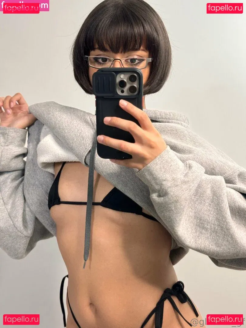 glasses_gf Onlyfans Photo Gallery 