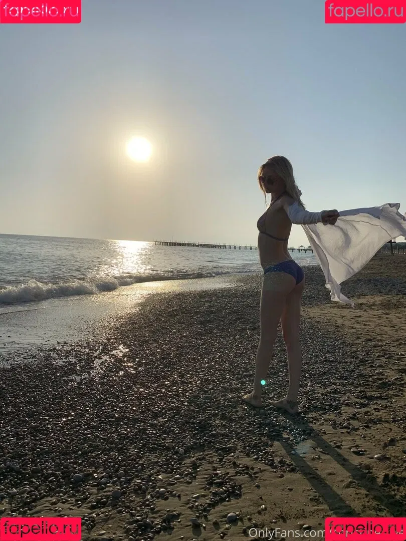 christine_live Onlyfans Photo Gallery 