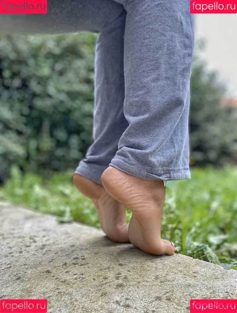 Mariefrenchgirlfeet Onlyfans Photo Gallery 