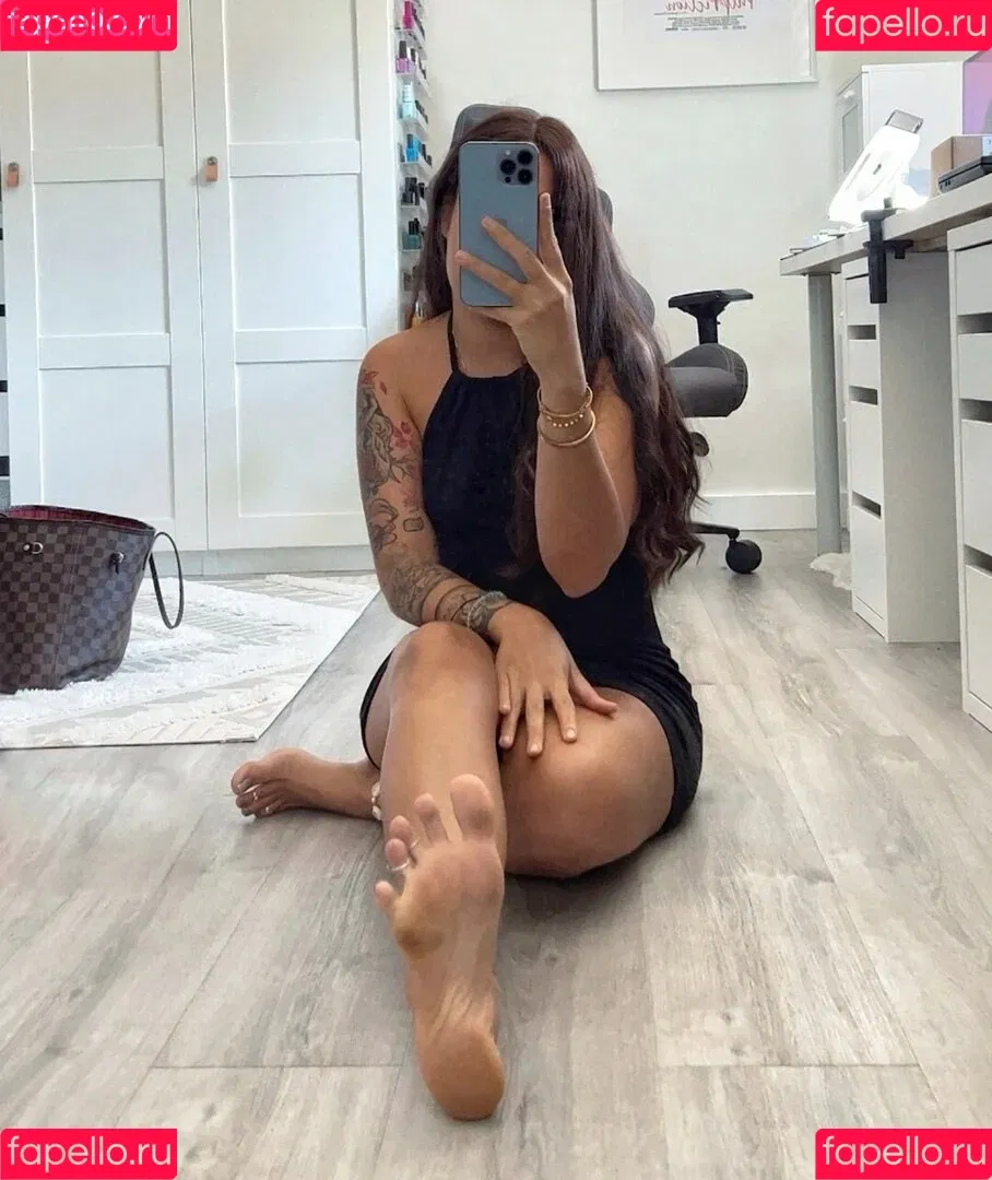 Mariefrenchgirlfeet Onlyfans Photo Gallery 