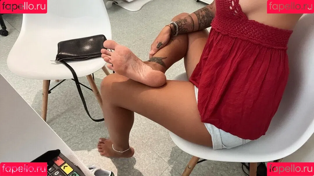 Mariefrenchgirlfeet Onlyfans Photo Gallery 