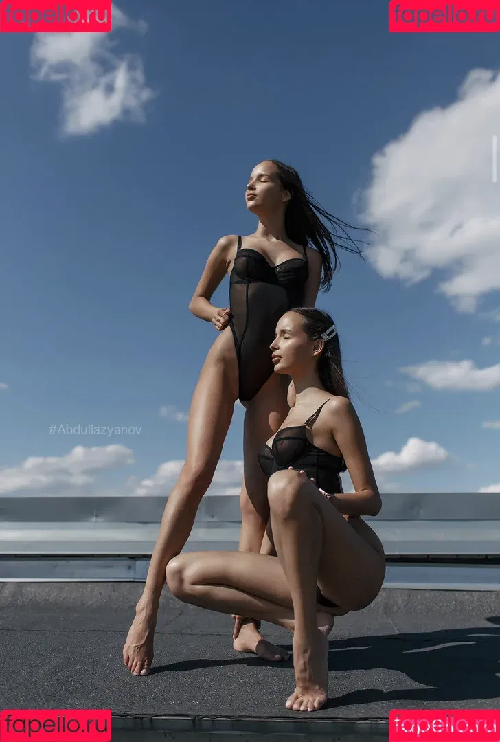 Adelalinka Twins Onlyfans Photo Gallery 