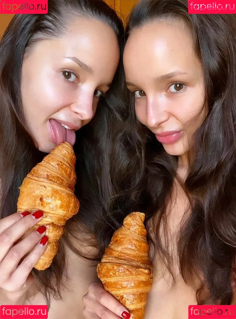 Adelalinka Twins Onlyfans Photo Gallery 