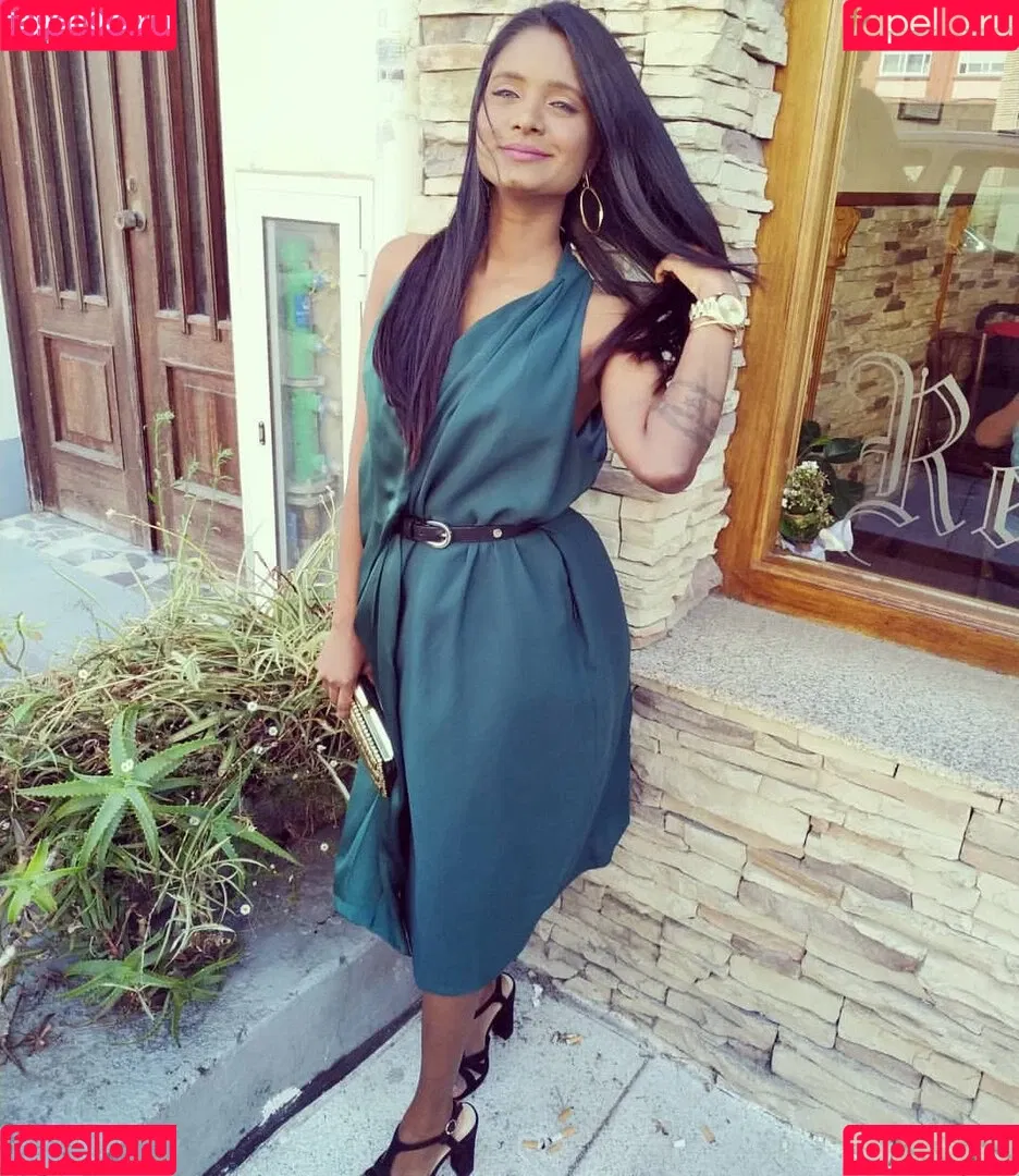 Resha Antony Onlyfans Photo Gallery 