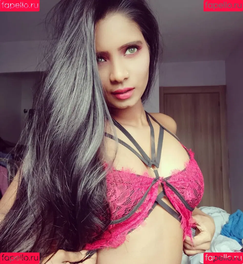 Resha Antony Onlyfans Photo Gallery 