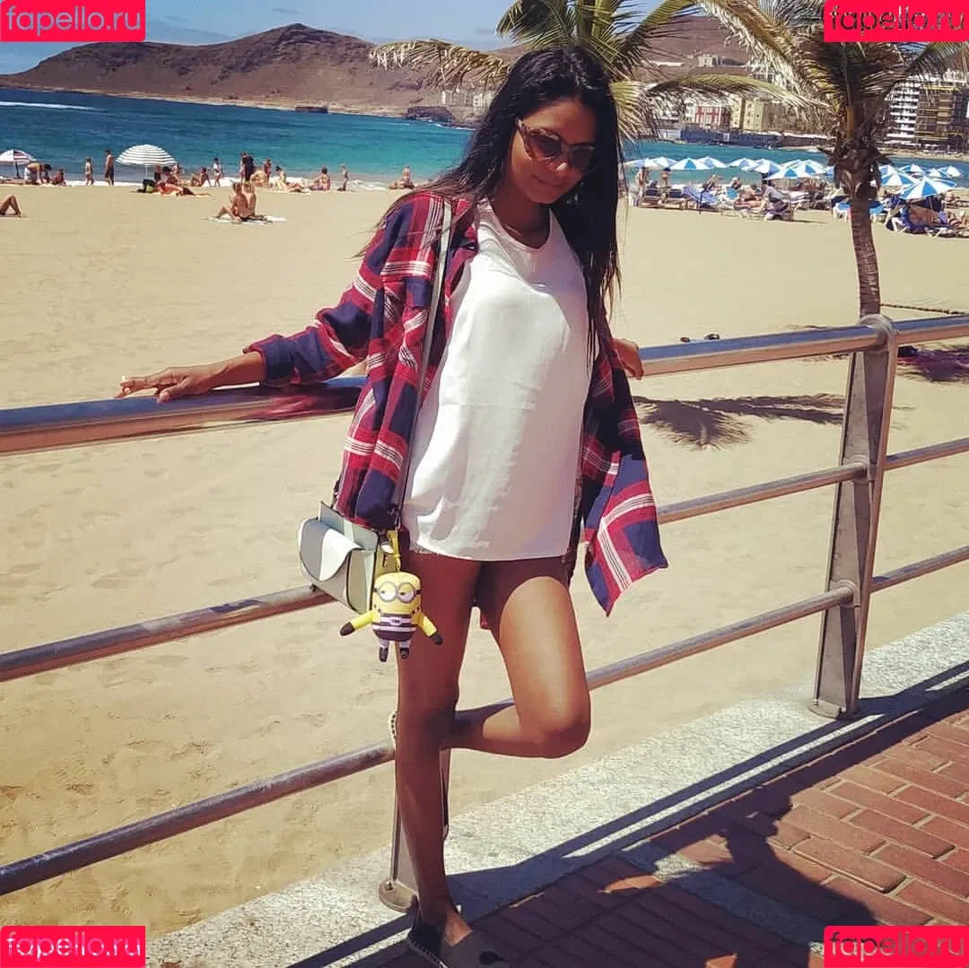 Resha Antony Onlyfans Photo Gallery 