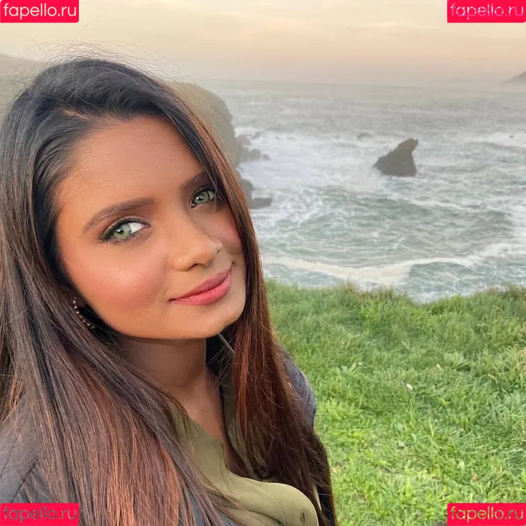 Resha Antony Onlyfans Photo Gallery 