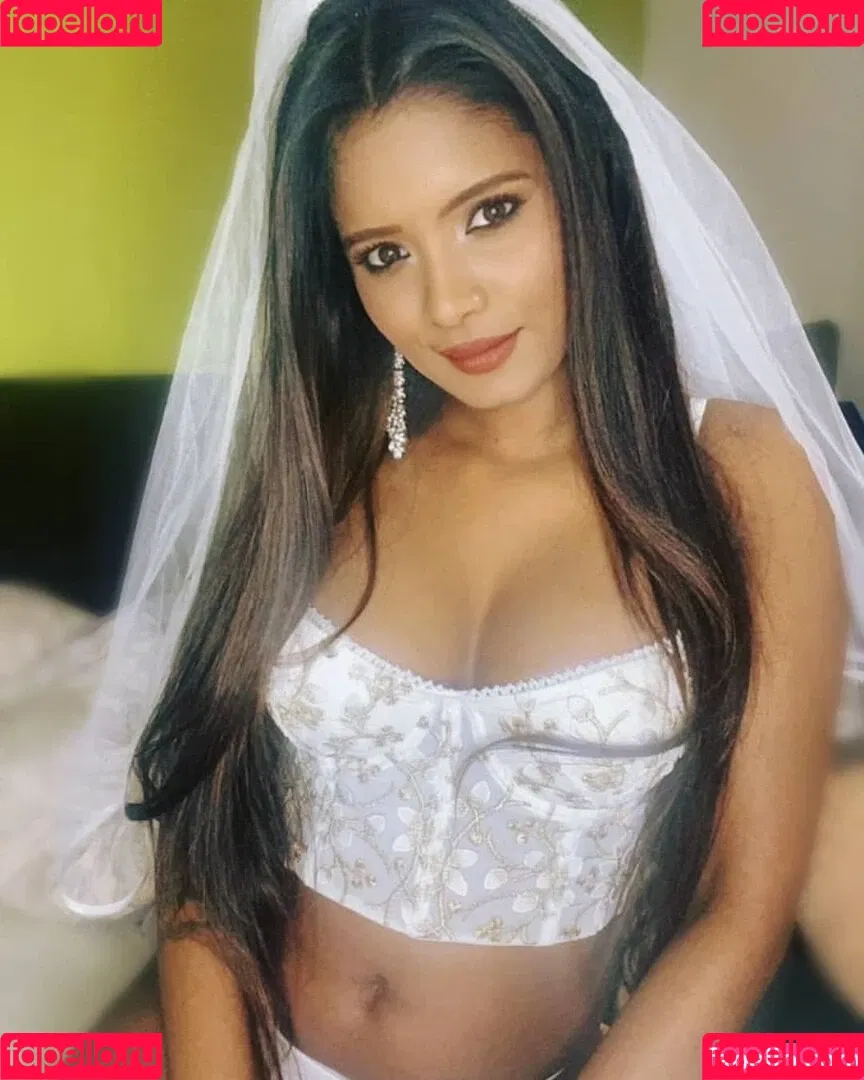 Resha Antony Onlyfans Photo Gallery 