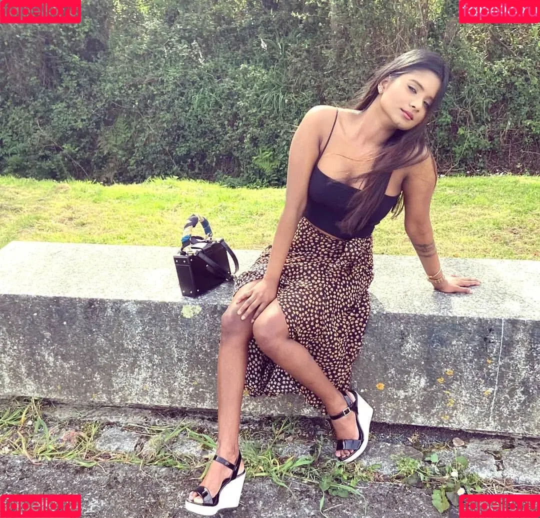 Resha Antony Onlyfans Photo Gallery 
