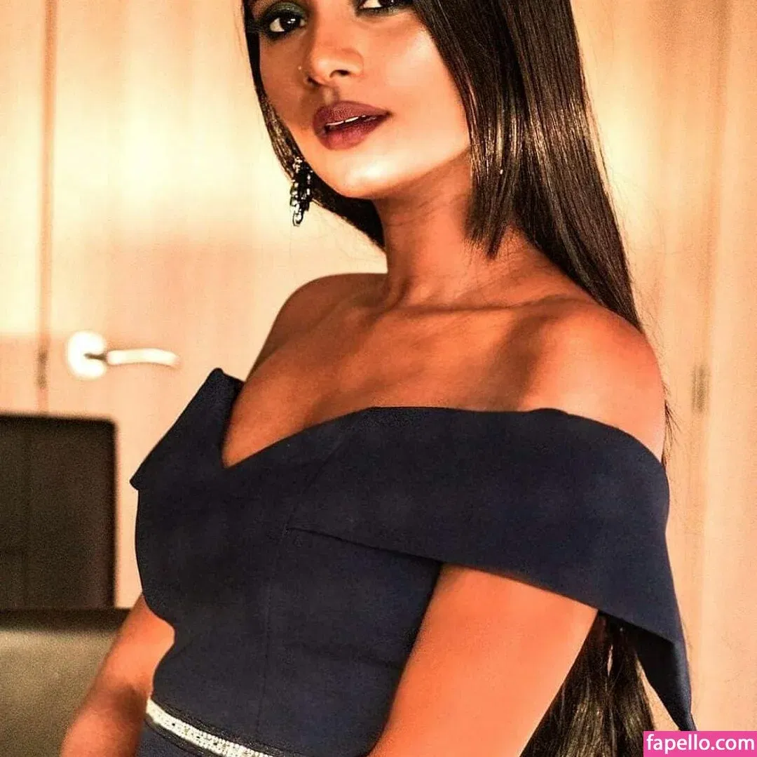 Resha Antony Onlyfans Photo Gallery 