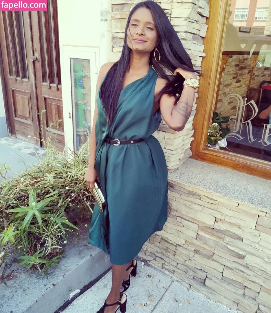 Resha Antony Onlyfans Photo Gallery 