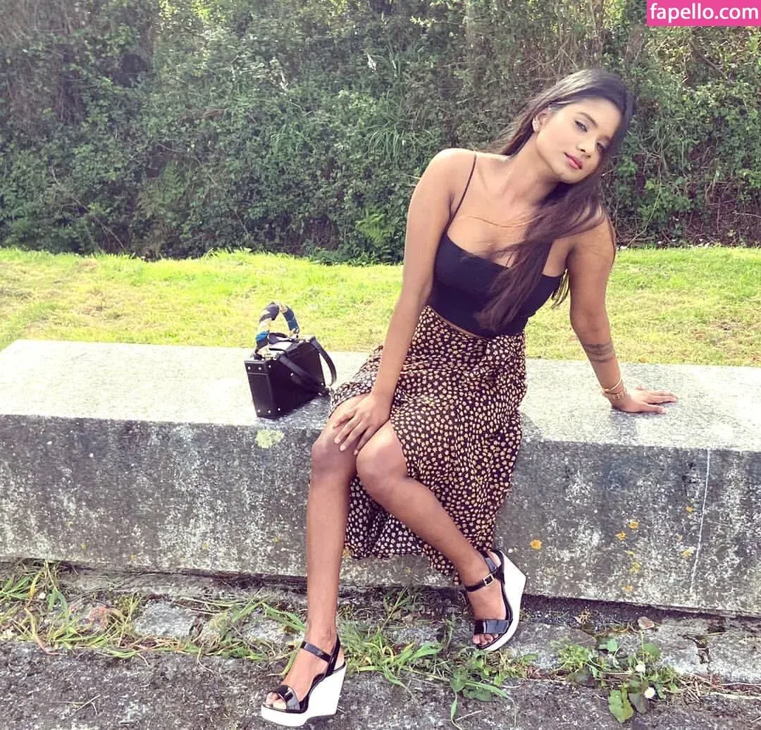 Resha Antony Onlyfans Photo Gallery 