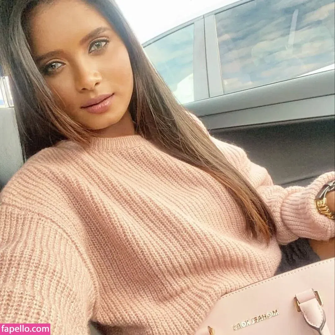 Resha Antony Onlyfans Photo Gallery 