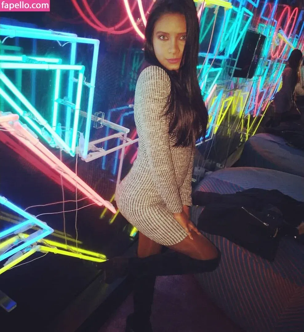 Resha Antony Onlyfans Photo Gallery 