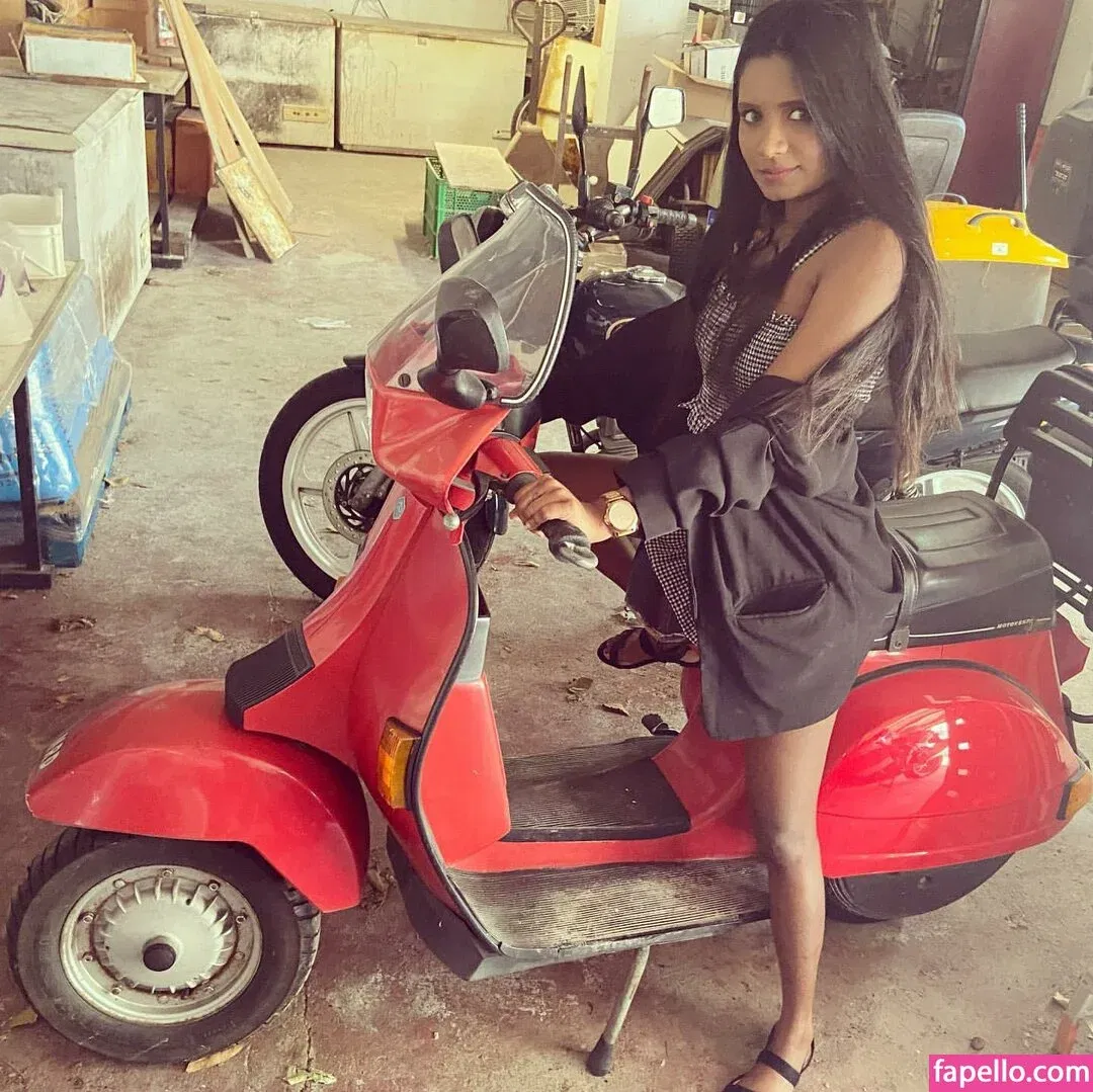 Resha Antony Onlyfans Photo Gallery 