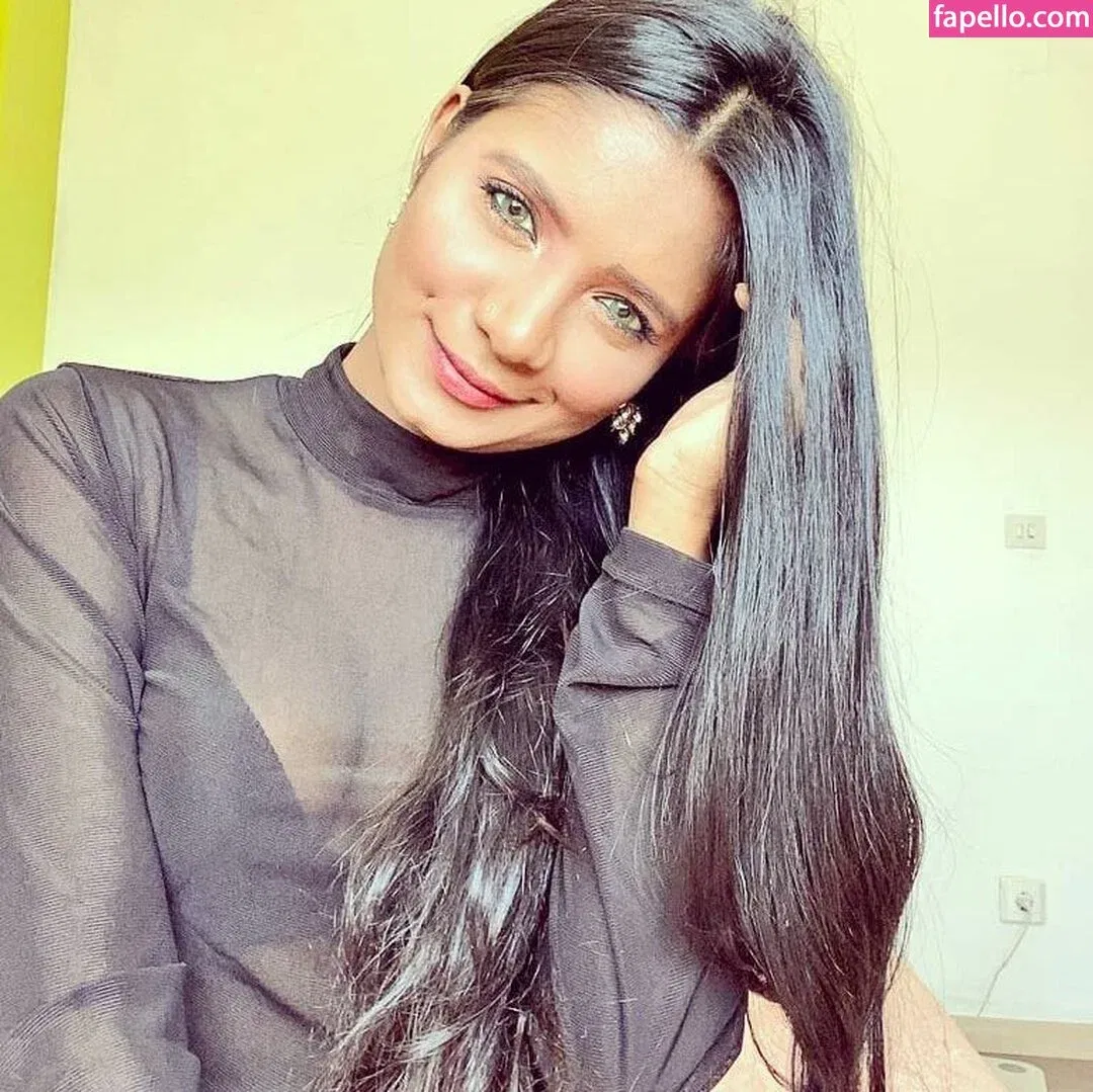 Resha Antony Onlyfans Photo Gallery 