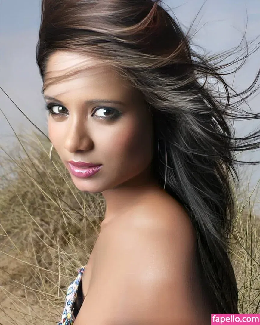 Resha Antony Onlyfans Photo Gallery 