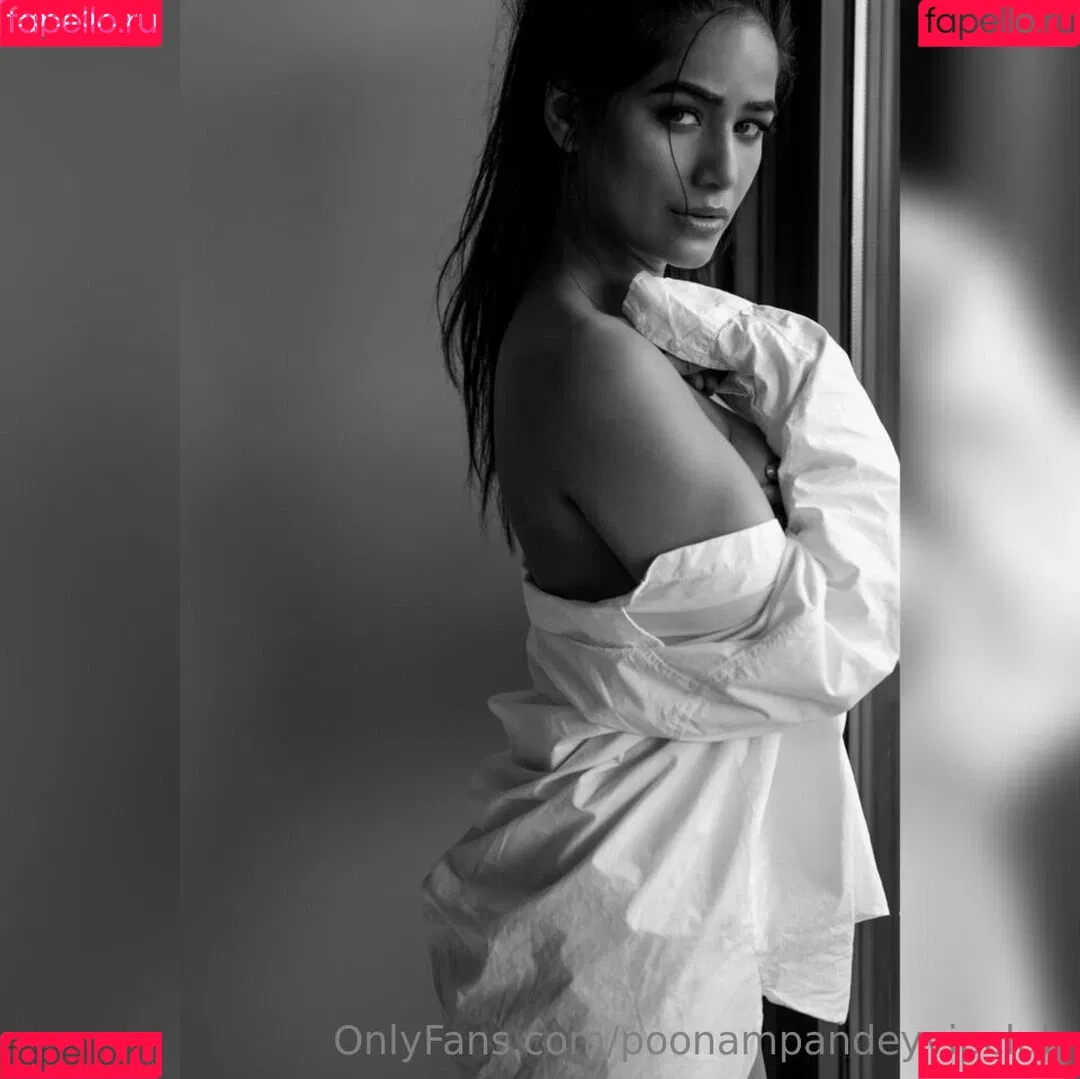 Poonam Pandey Onlyfans Photo Gallery 