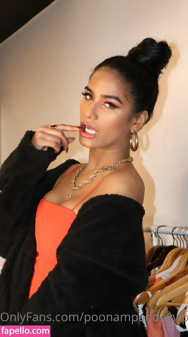 Poonam Pandey Onlyfans Photo Gallery 