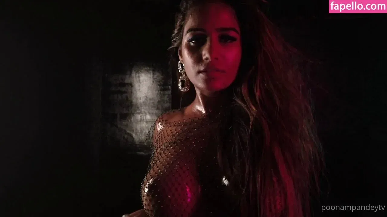 Poonam Pandey Onlyfans Photo Gallery 