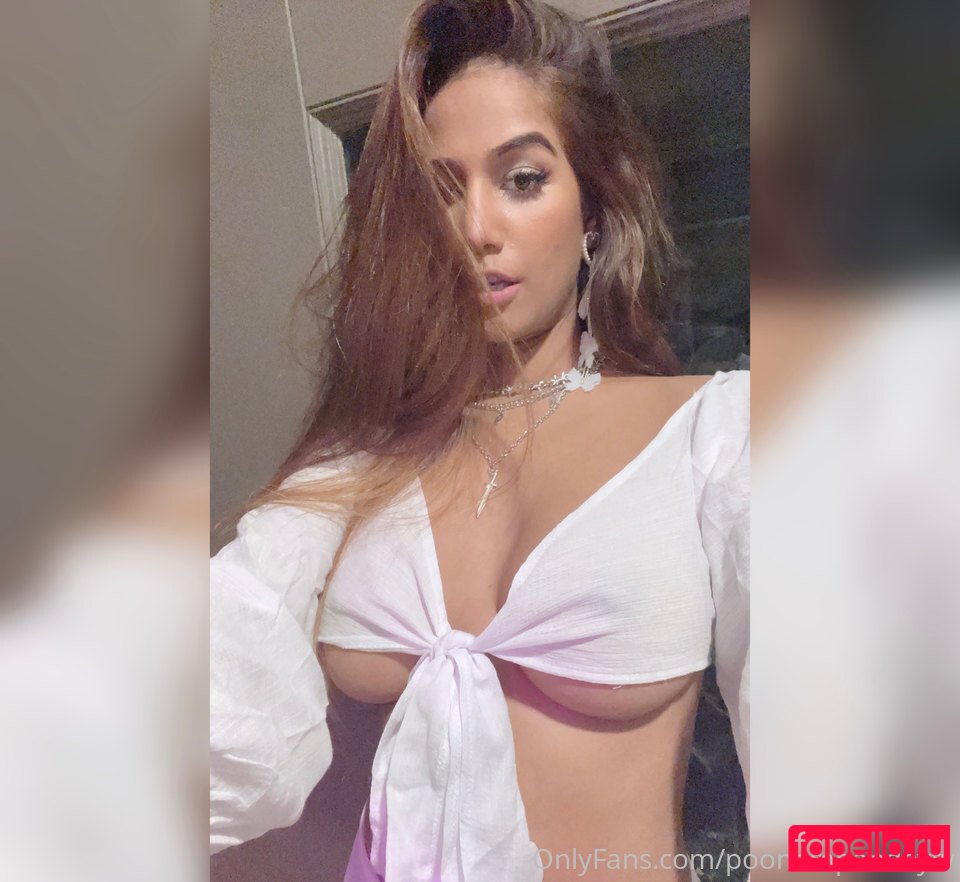 Poonam Pandey Nude Onlyfans Photo 49