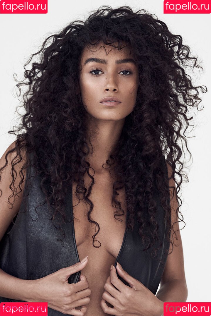 Eden Saban Onlyfans Photo Gallery 