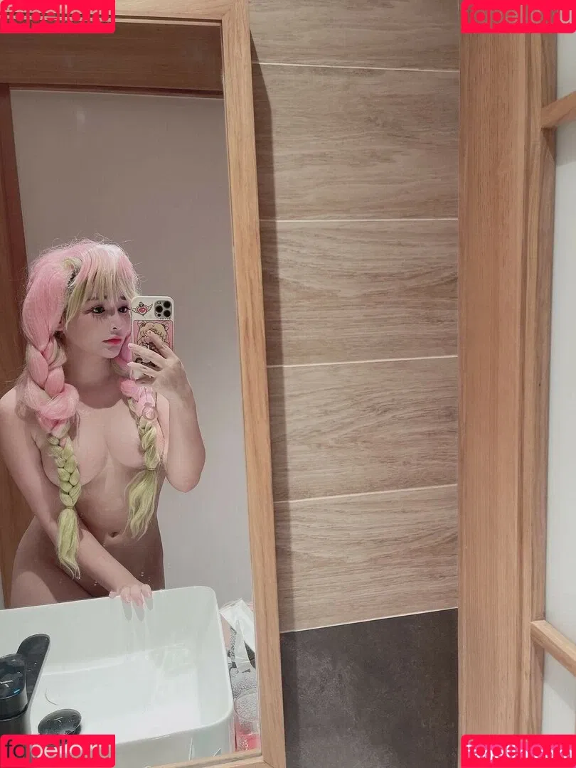 MimiChan Onlyfans Photo Gallery 
