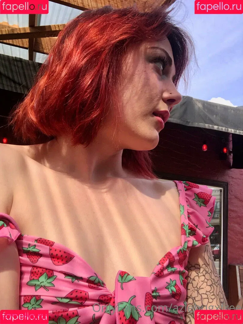 aziebugxfree Onlyfans Photo Gallery 