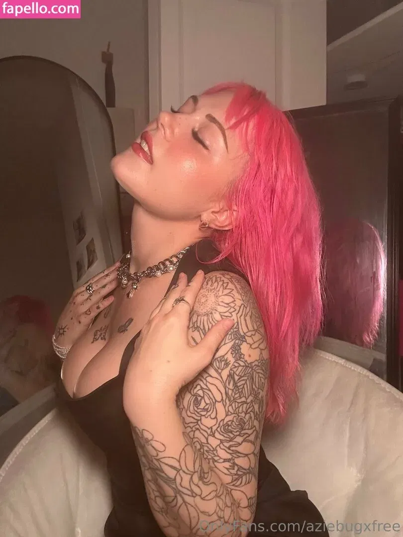 aziebugxfree Onlyfans Photo Gallery 
