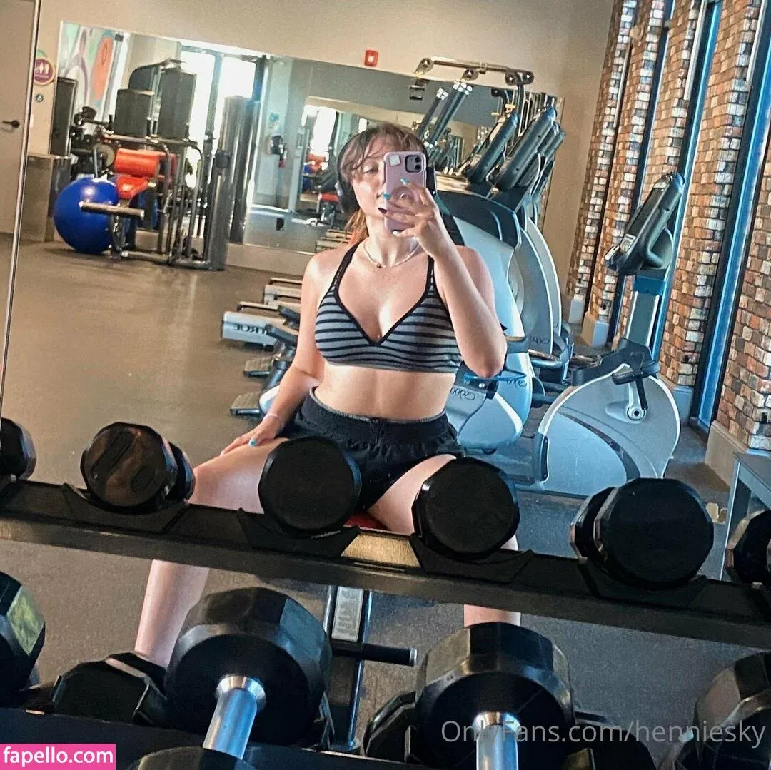 henniesky Onlyfans Photo Gallery 