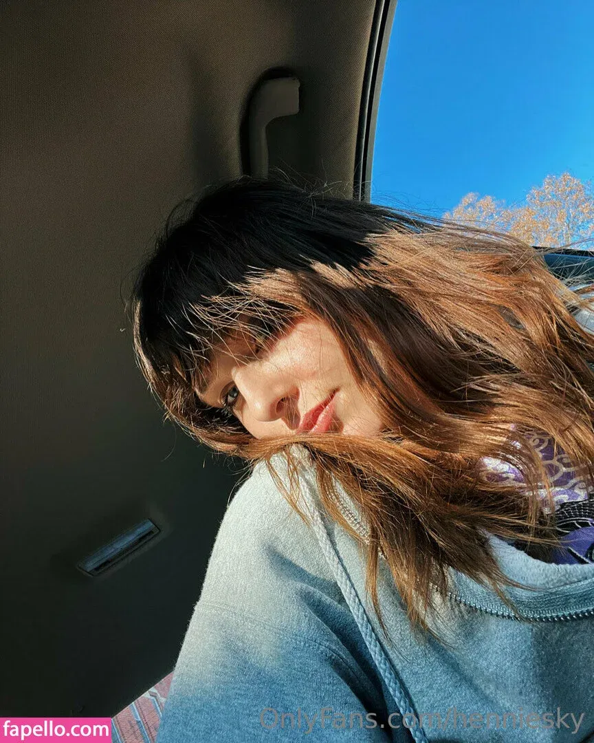 henniesky Onlyfans Photo Gallery 