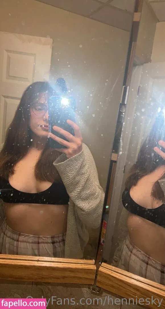 henniesky Onlyfans Photo Gallery 