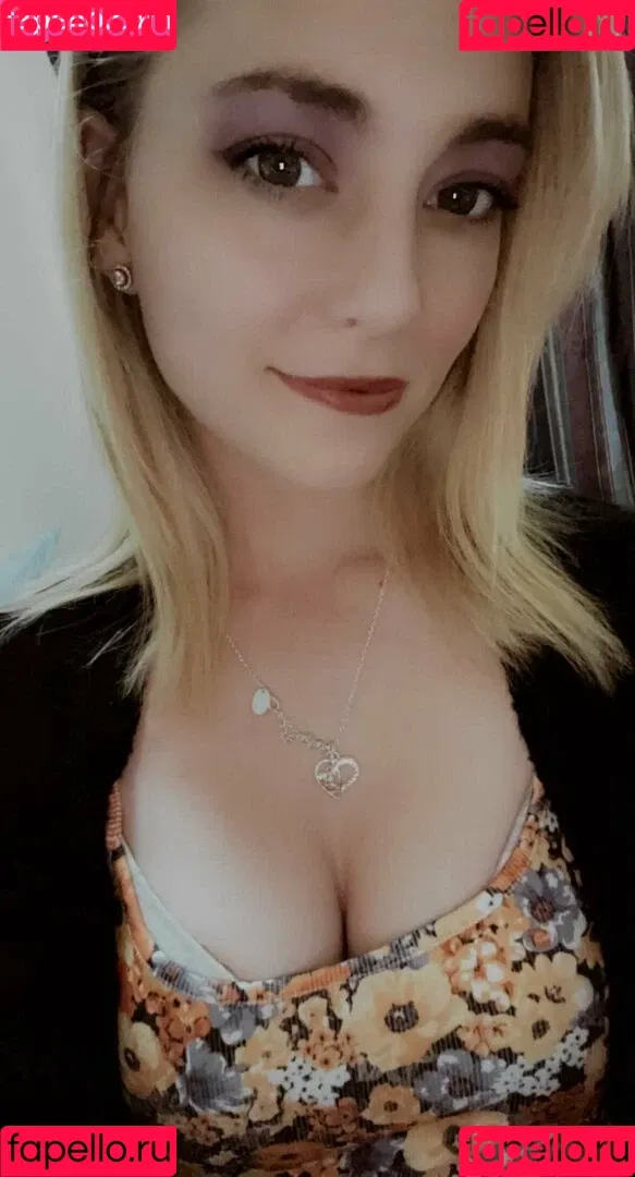 Keeley Hadley Onlyfans Photo Gallery 