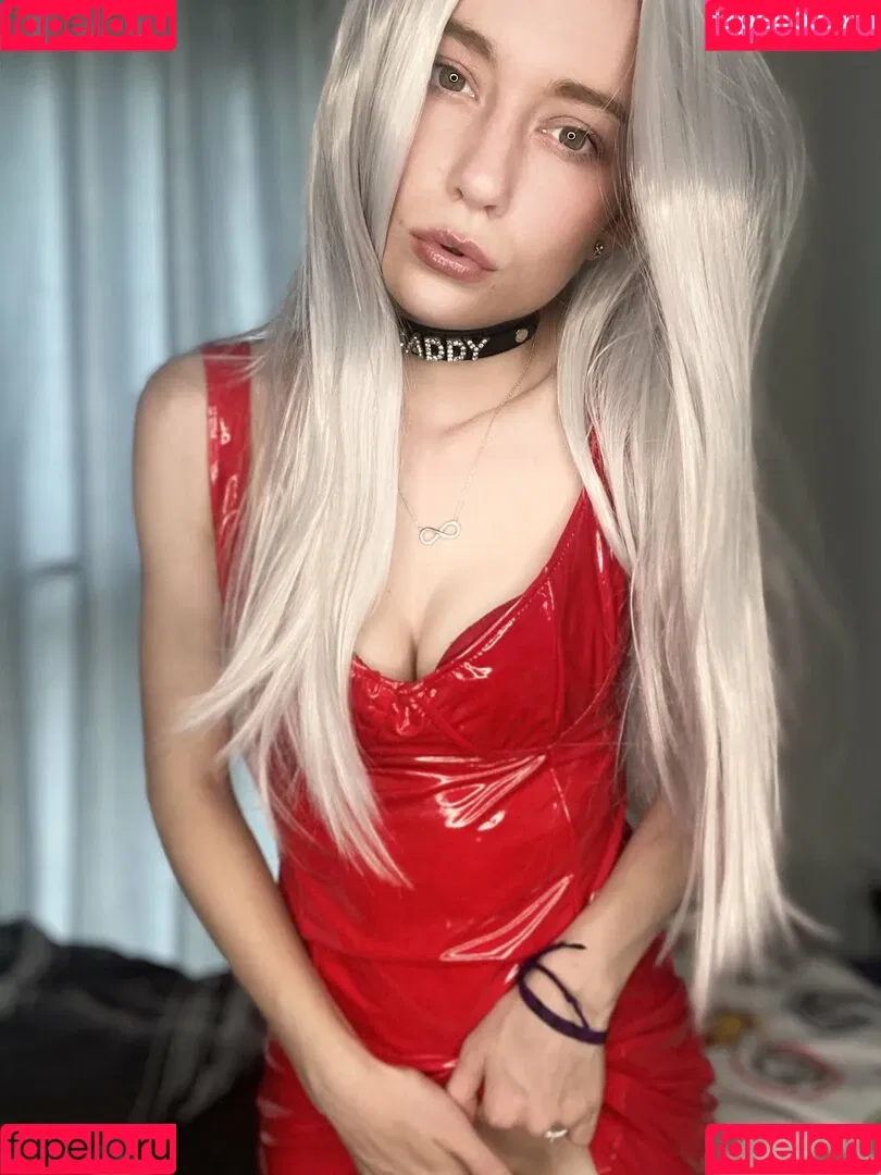 Keeley Hadley Onlyfans Photo Gallery 