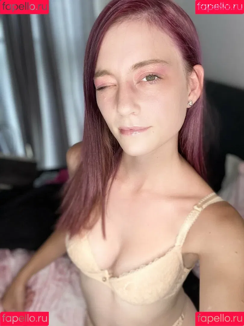 Keeley Hadley Onlyfans Photo Gallery 