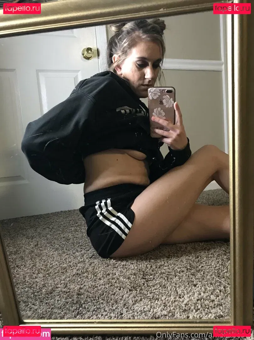 ameliabeaux Onlyfans Photo Gallery 