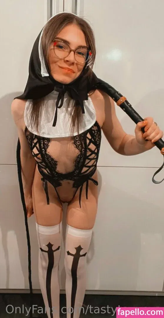 tastytayxoxo Onlyfans Photo Gallery 