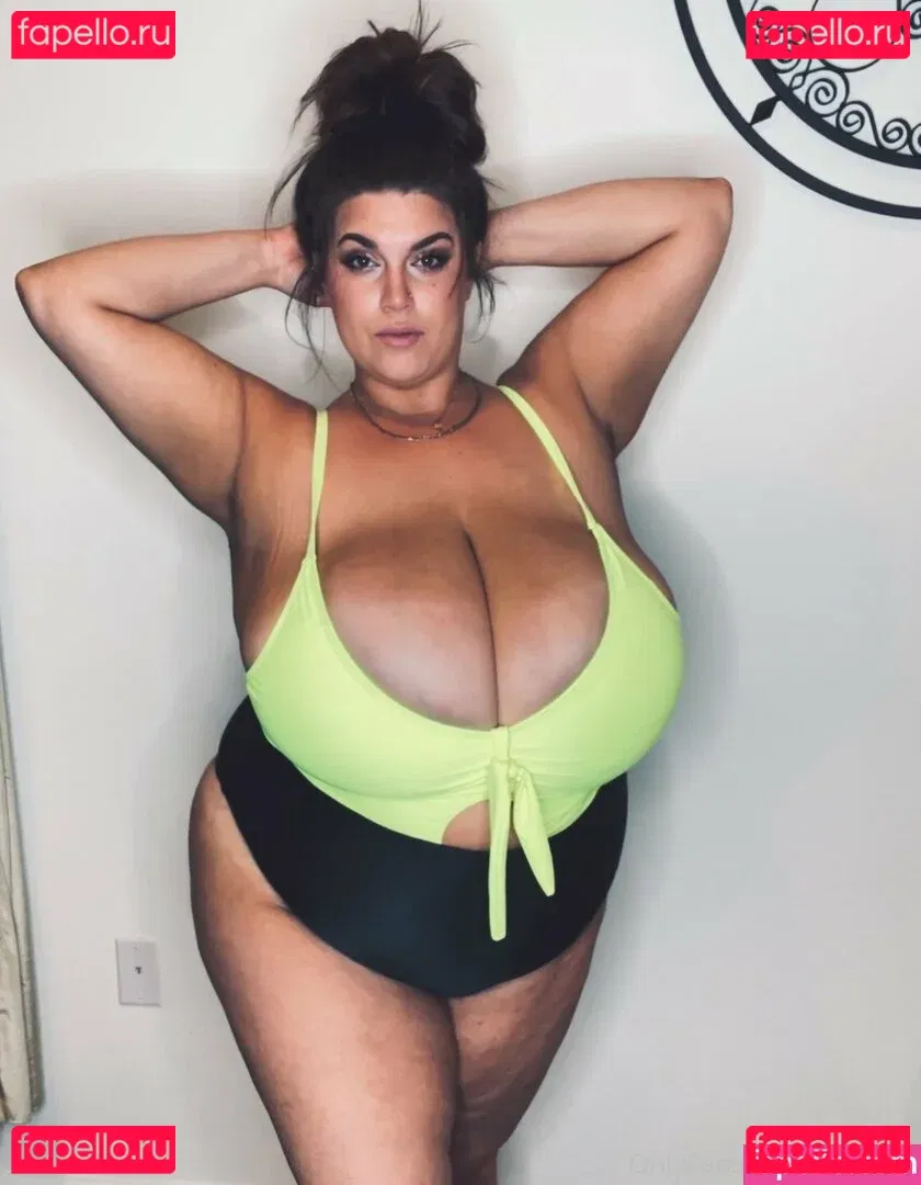 ariajane Onlyfans Photo Gallery 