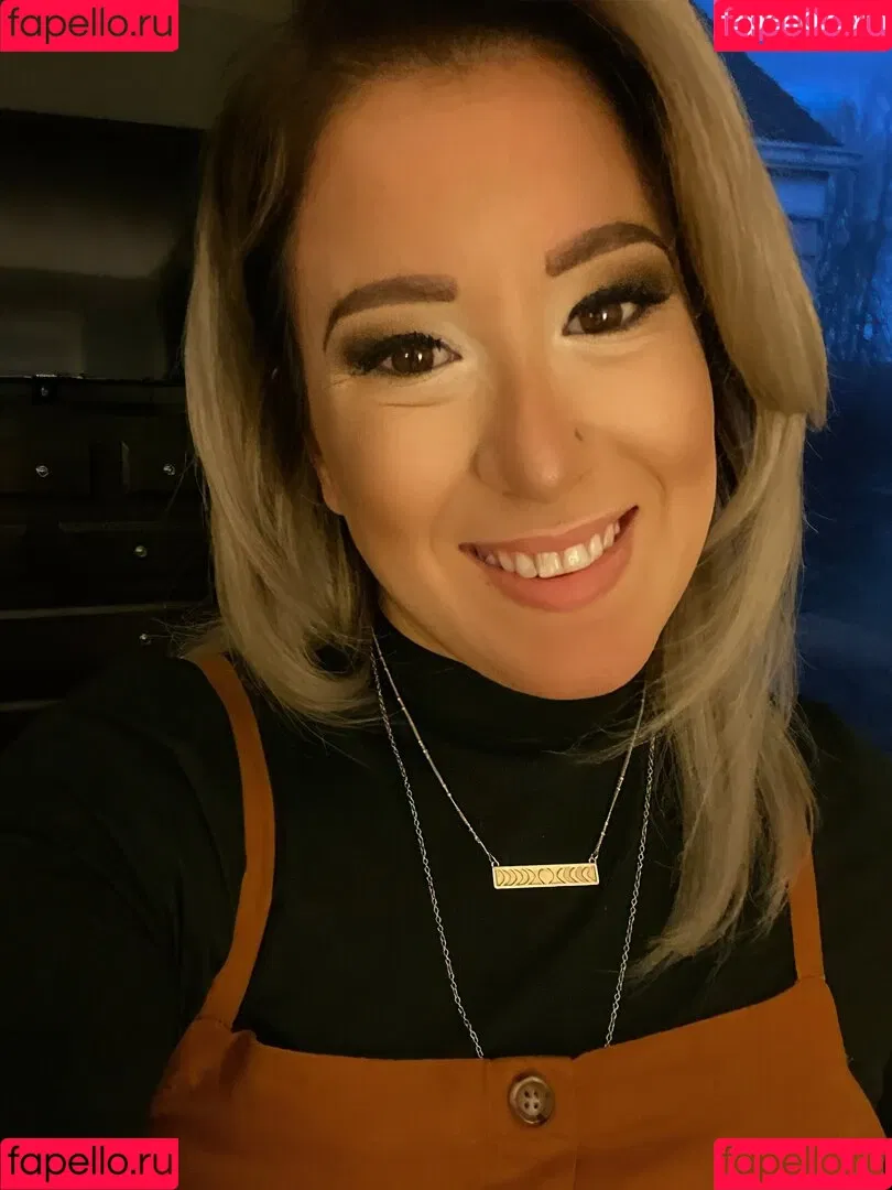 Goddessluna106 Onlyfans Photo Gallery 