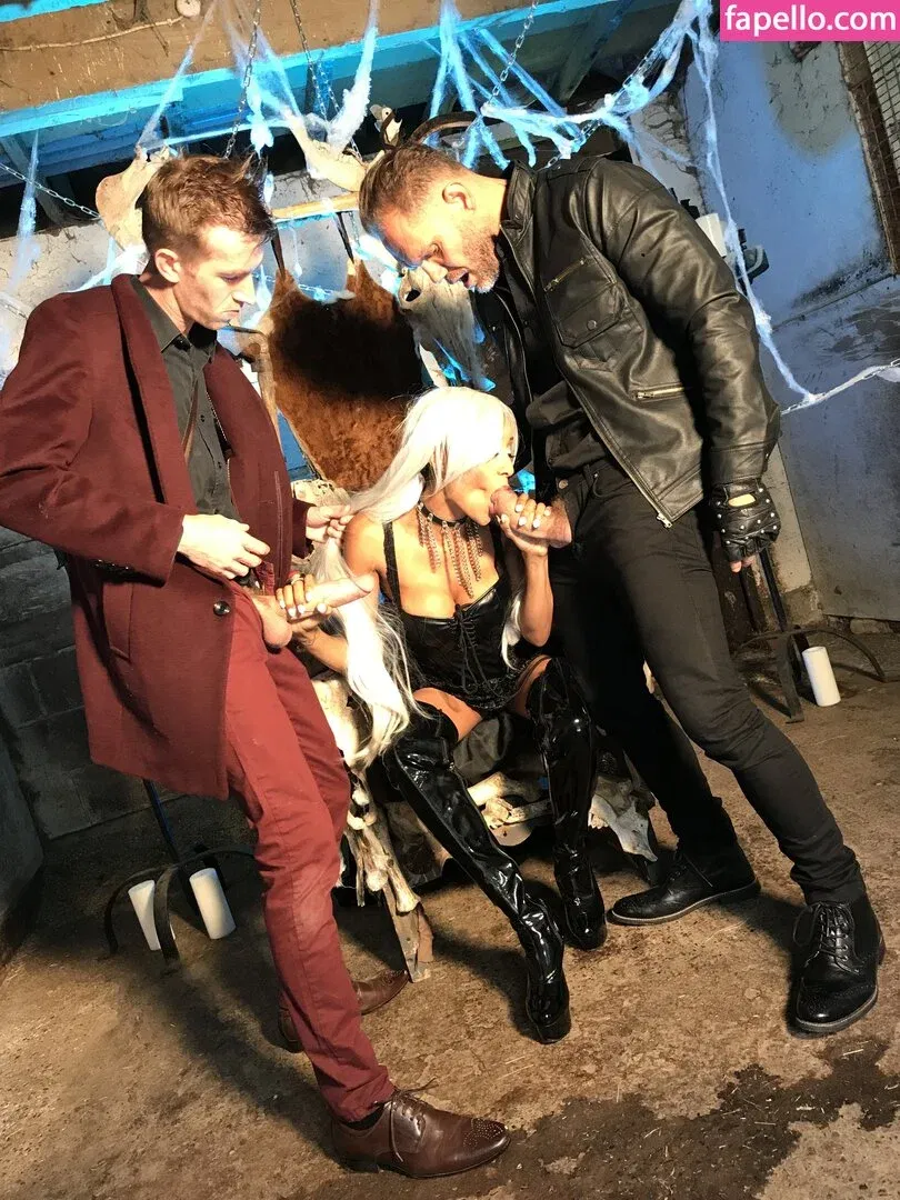 sophiaknight Onlyfans Photo Gallery 