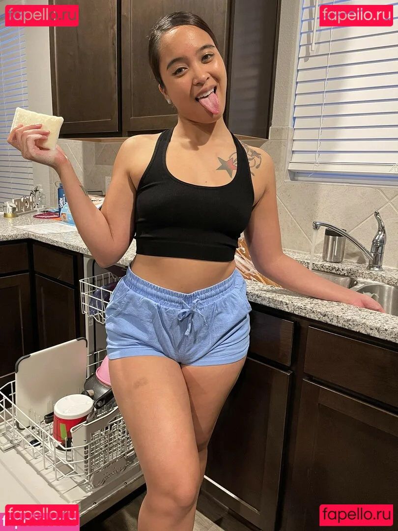 Regina_Unite Onlyfans Photo Gallery 