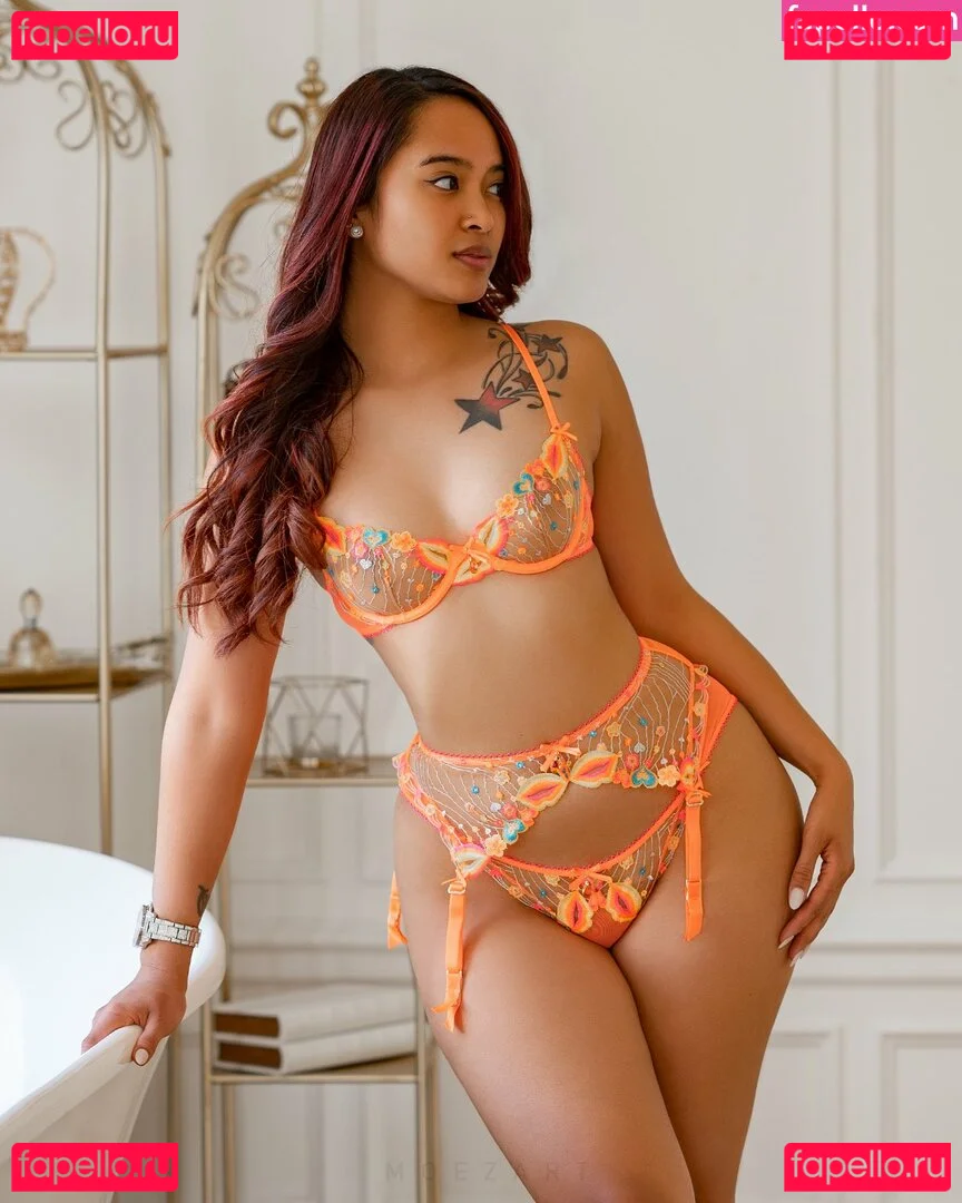 Regina_Unite Onlyfans Photo Gallery 