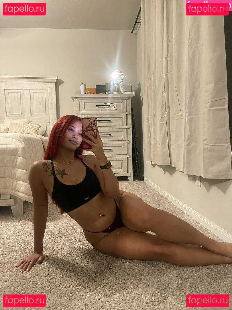 Regina_Unite Onlyfans Photo Gallery 