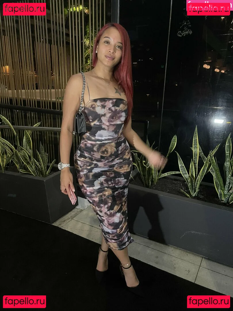 Regina_Unite Onlyfans Photo Gallery 