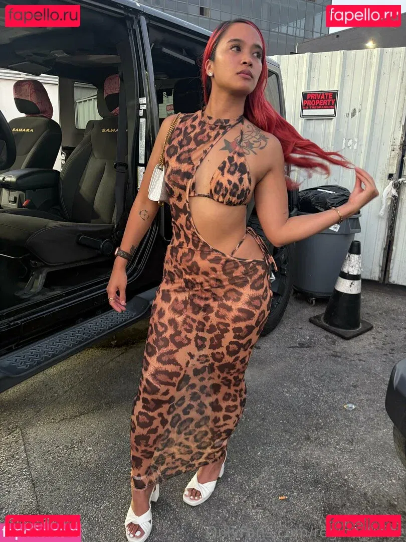 Regina_Unite Onlyfans Photo Gallery 