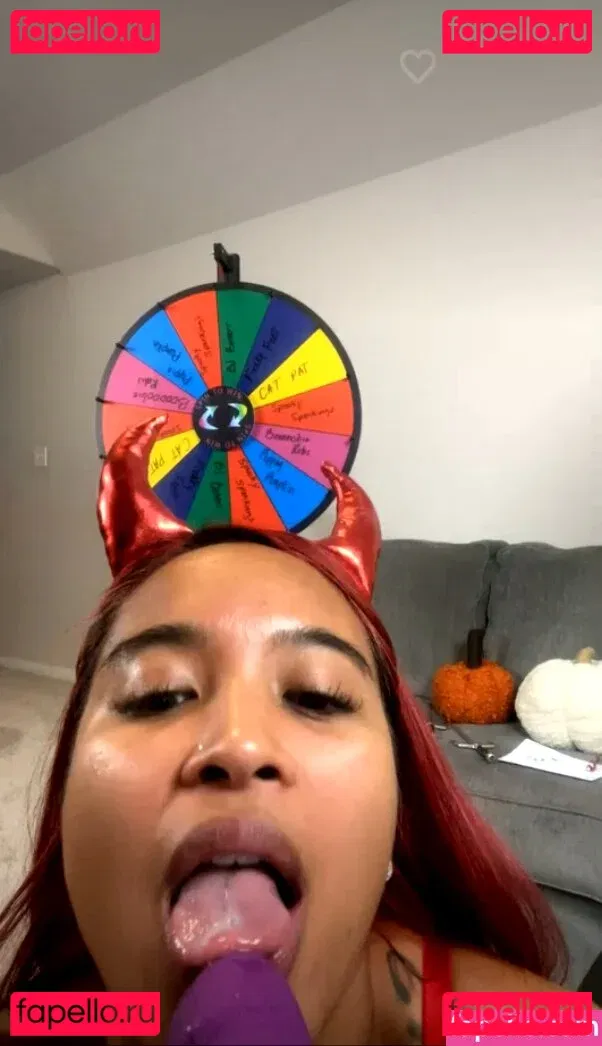 Regina_Unite Onlyfans Photo Gallery 