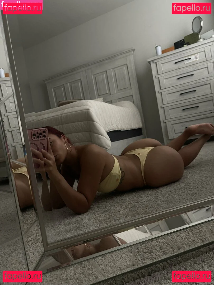 Regina_Unite Onlyfans Photo Gallery 