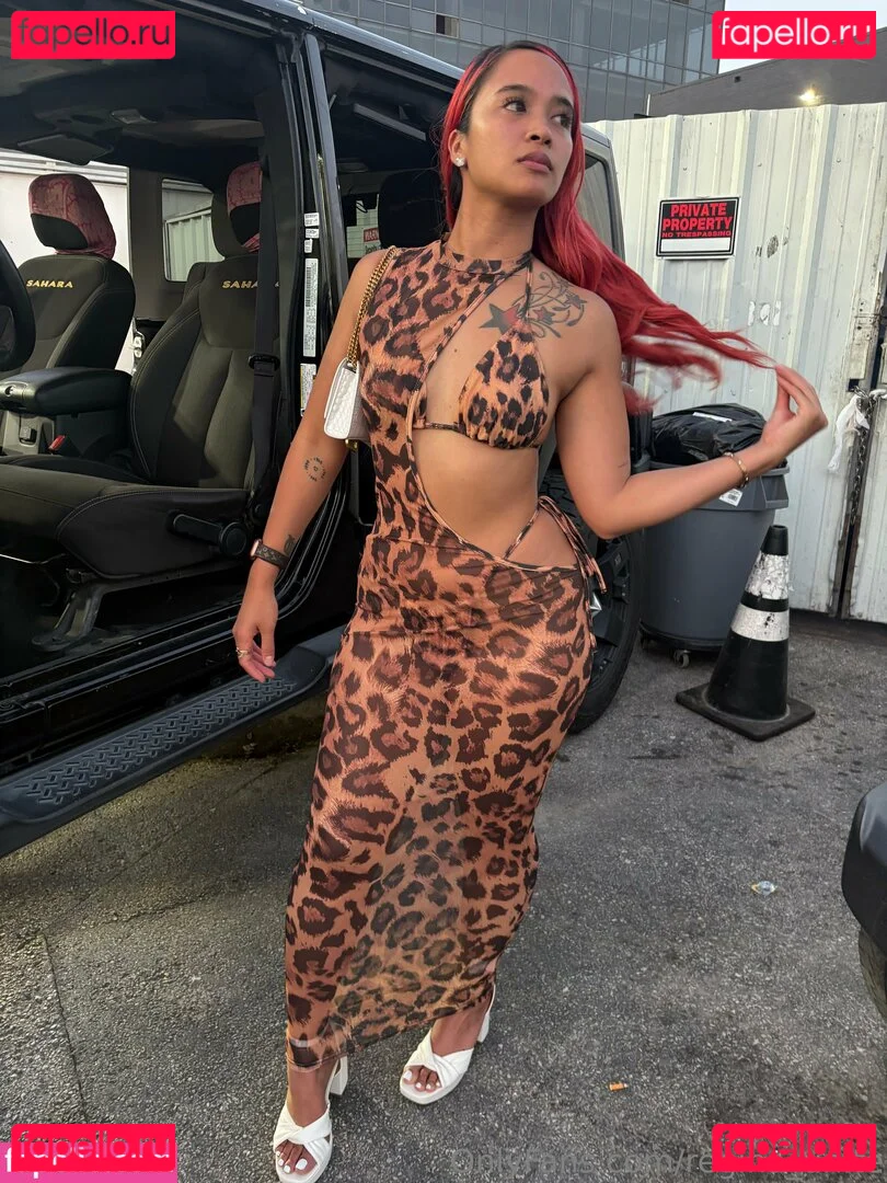 Regina_Unite Onlyfans Photo Gallery 